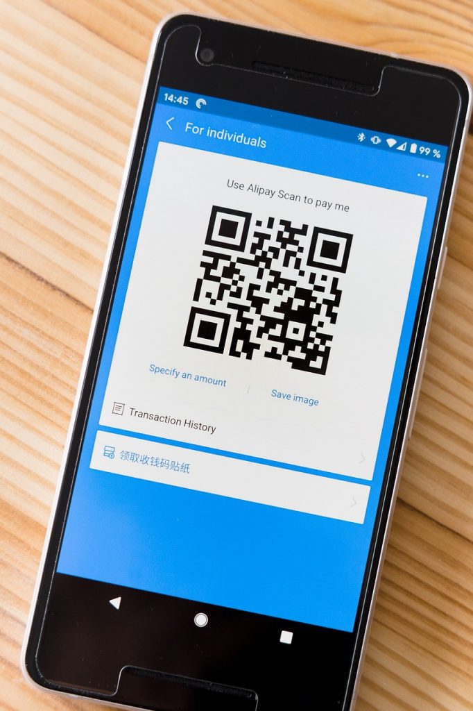 Merchants in China are legally required to accept cash despite ubiquitous payment systems like Alipay. (Markus Winkler)