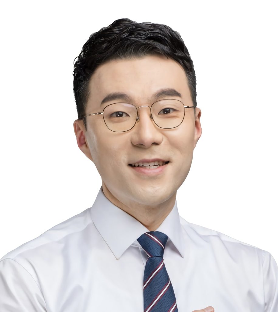 Profile headshot of presidential secretary and former Democratic Party lawmaker Kim Nam-kuk